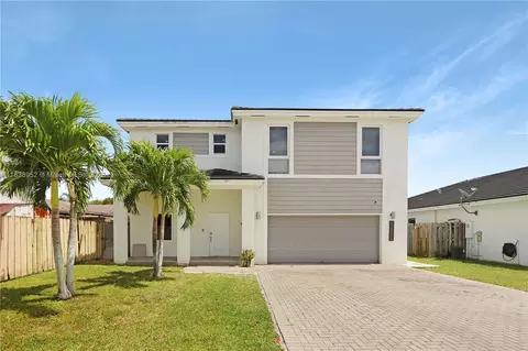 30323 SW 163rd Ct, Homestead, FL 33033