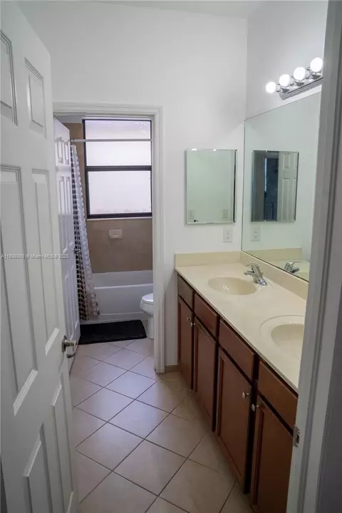 Bath - Undisclosed, Hialeah, FL 33018 photo 2 of 2