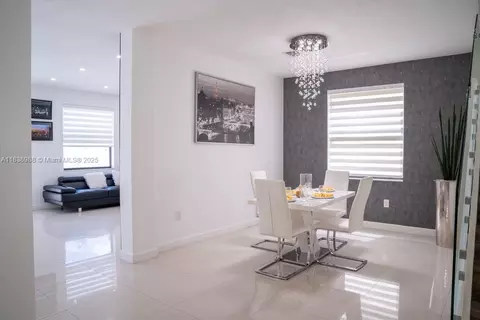 Dining - Undisclosed, Hialeah, FL 33018 photo 1 of 1