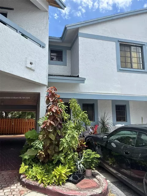 1501 SW 122nd Ave #2-6, Miami, FL 33184