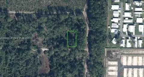 207 Dunlin Ave, Sebring, FL 33870 photo 2