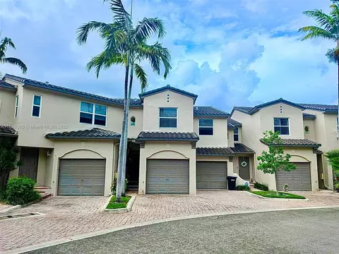 1900 Oceanwalk Ln #123, Pompano Beach, FL 33062