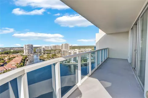 Undisclosed, Hollywood, FL 33019