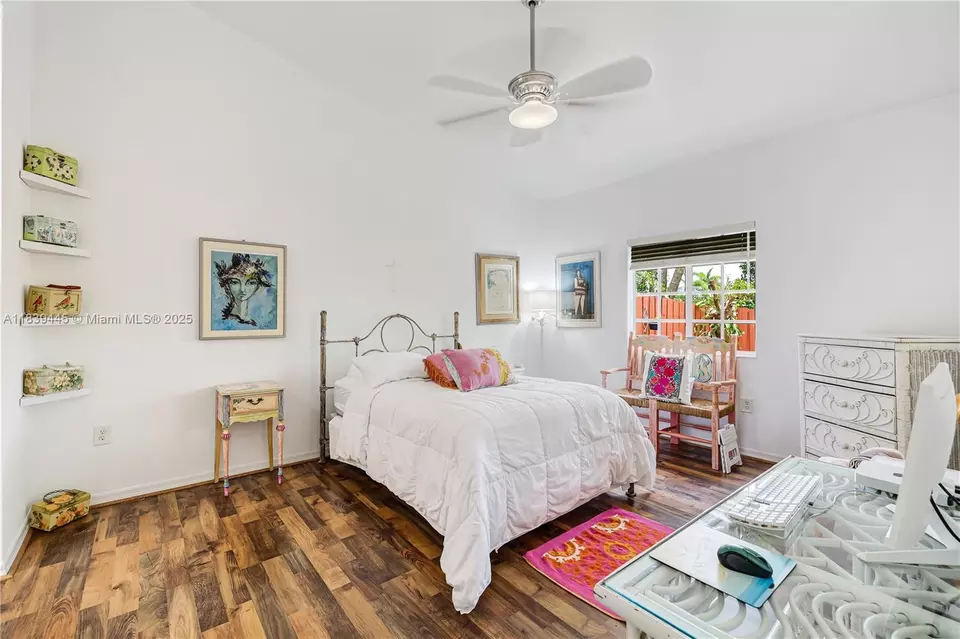 Bedroom - 3248 NE 11th Dr, Homestead, FL 33033 photo 3 of 6