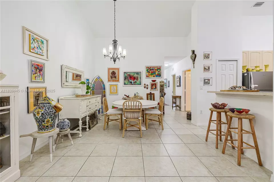 Dining - 3248 NE 11th Dr, Homestead, FL 33033 photo 2 of 5
