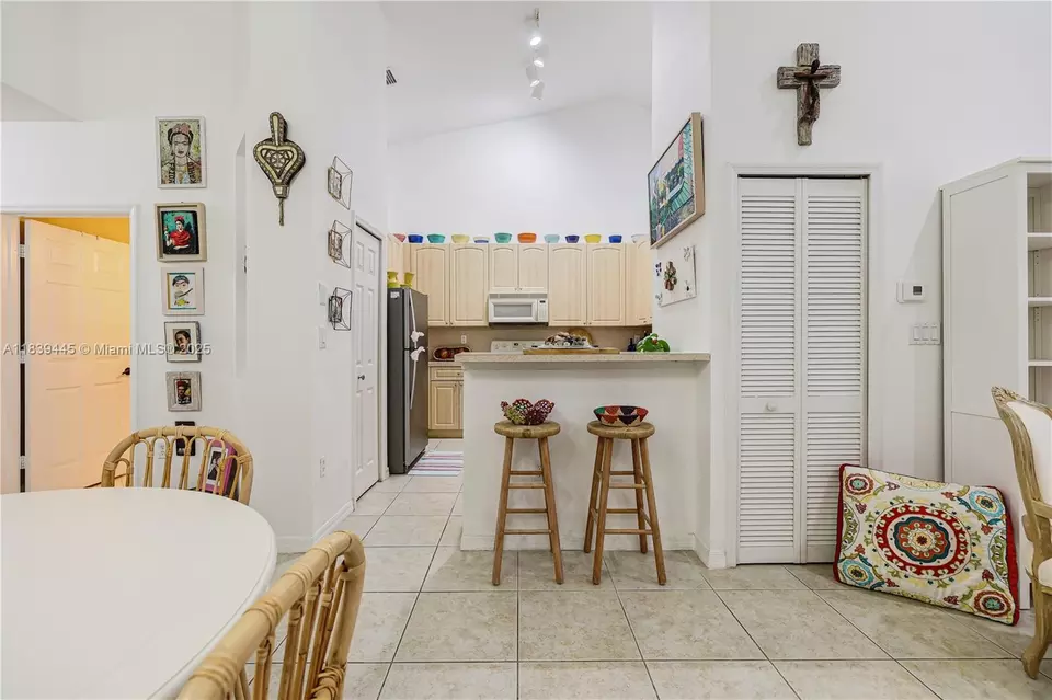 Other - 3248 NE 11th Dr, Homestead, FL 33033 photo 5 of 9