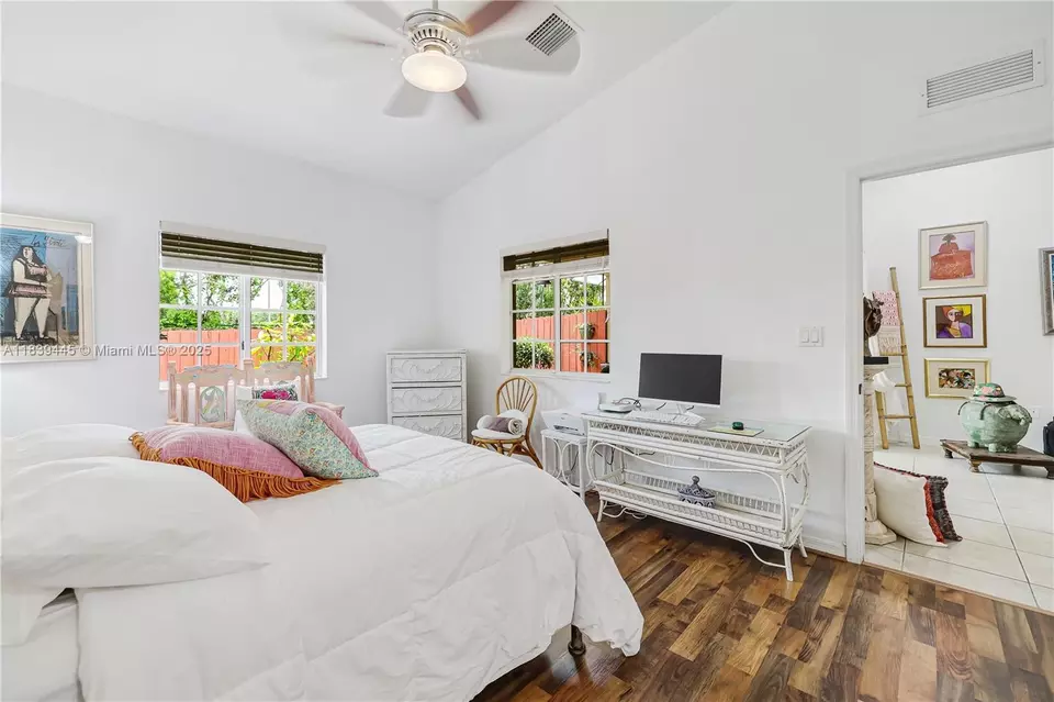 Bedroom - 3248 NE 11th Dr, Homestead, FL 33033 photo 4 of 6