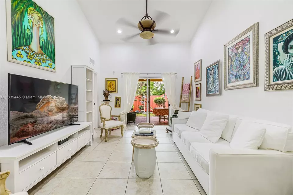 Other - 3248 NE 11th Dr, Homestead, FL 33033 photo 2 of 9