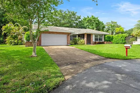 2250 NW 41st Ave, Coconut Creek, FL 33066