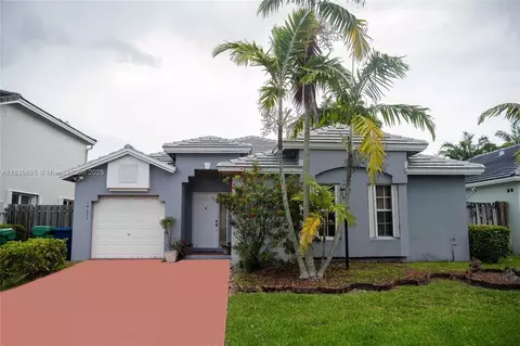 14677 SW 123rd Ave, Miami, FL 33186