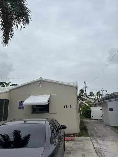 1841 Taft St, Hollywood, FL 33020