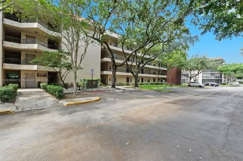 10501 W Broward Blvd #407, Plantation, FL 33324