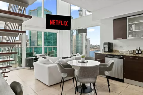 41 SE 5th St #1901, Miami, FL 33131