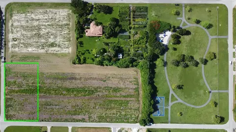 240 SW St Sw 213 Pl, Homestead, FL 33031