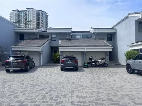 324 Poinciana Dr #906, Sunny Isles Beach, FL 33160