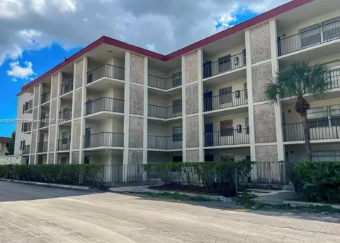 3001 NW 48th Ave #444, Lauderdale Lakes, FL 33313