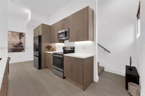 4460 NW 8th Pl, Plantation, FL 33317