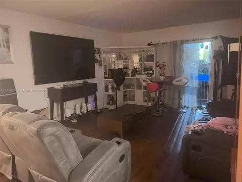 18101 NW 68th Ave #D101, Hialeah, FL 33015
