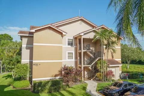 9033 Wiles Rd #304, Coral Springs, FL 33067
