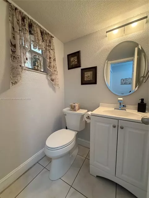11 Olive Dr #E, Hialeah, FL 33010 photo 28