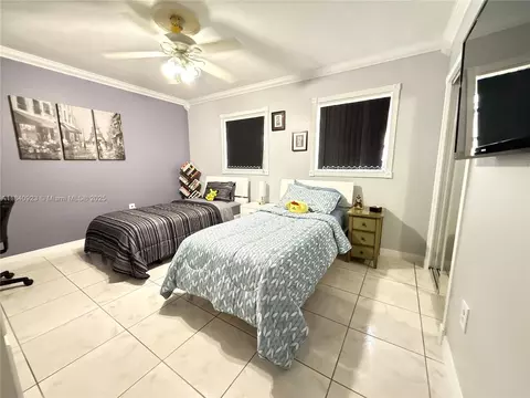 11 Olive Dr #E, Hialeah, FL 33010 photo 14