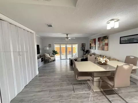 11 Olive Dr #E, Hialeah, FL 33010 photo 9