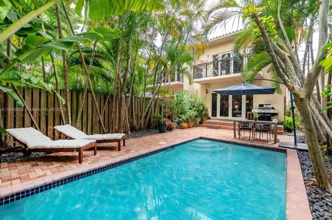 3166 Indiana St, Coconut Grove, FL 33133