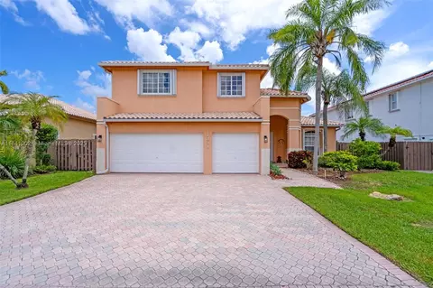 11331 NW 64th Ter, Doral, FL 33178