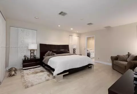 Bedroom - 1000 E Cypress Dr, Pompano Beach, FL 33069 photo 1 of 3