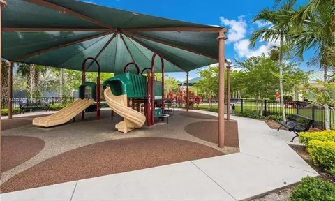 View/Area - 1000 E Cypress Dr, Pompano Beach, FL 33069 photo 1 of 1