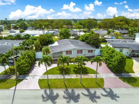11020 SW 55 St, Miami, FL 33165