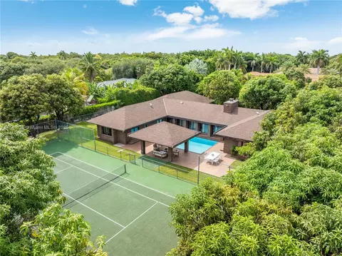 15750 SW 82nd Ave, Palmetto Bay, FL 33157