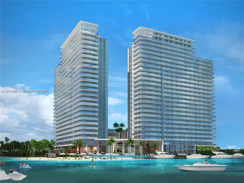 16385 Biscayne Blvd #1205, North Miami Beach, FL 33160