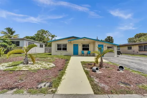 2751 NW 24th Ct, Fort Lauderdale, FL 33311