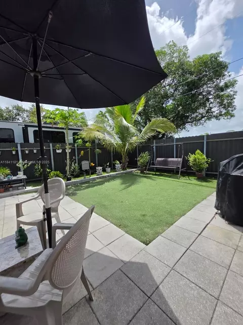 Exterior - 2360 Service Rd, Opa Locka, FL 33054 photo 4 of 5
