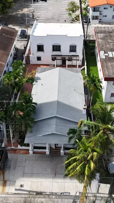 1238 SW 4th St, Miami, FL 33135