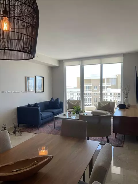 Other - 801 Brickell Key Blvd #2705, Miami, FL 33131 photo 3 of 5