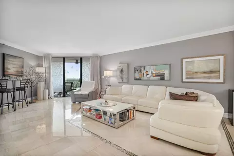 7200 Radice Ct #701, Lauderhill, FL 33319