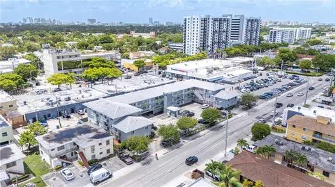 1852 SW 7th St #109, Miami, FL 33135