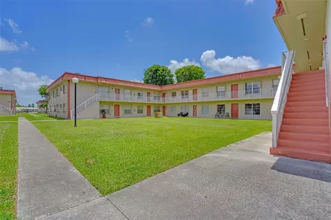 12850 SW 43rd Dr #256-B, Miami, FL 33175
