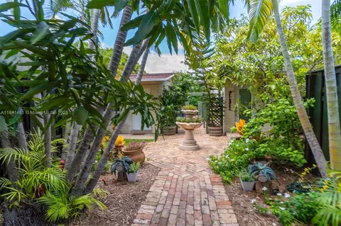 3165 Jackson Ave #3, Miami, FL 33133