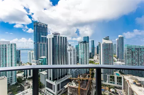 45 SW 9th St #3803, Miami, FL 33130