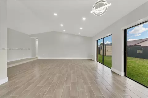 6281 NW 201st St, Hialeah, FL 33015 photo 33