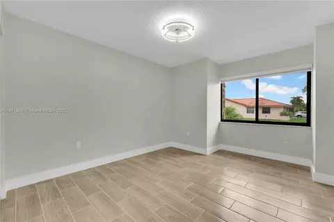 6281 NW 201st St, Hialeah, FL 33015 photo 15