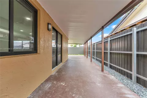 6281 NW 201st St, Hialeah, FL 33015 photo 25