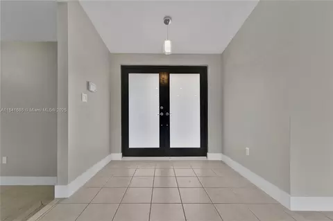 6281 NW 201st St, Hialeah, FL 33015 photo 3