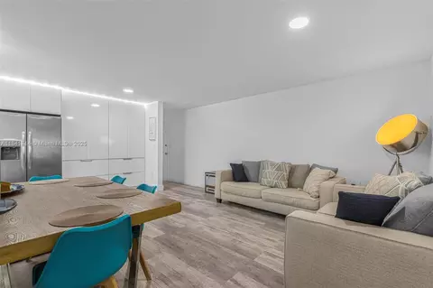 555 NE 123rd St #218-A, North Miami, FL 33161