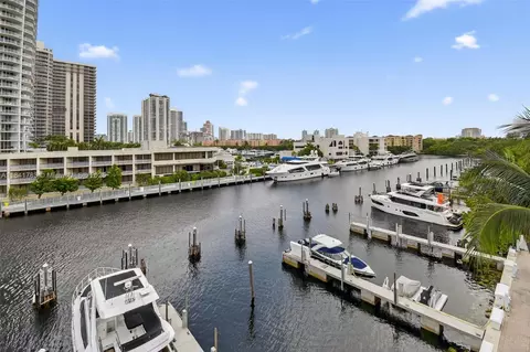 19925 NE 39th Pl Boat Slip #17, Aventura, FL 33180