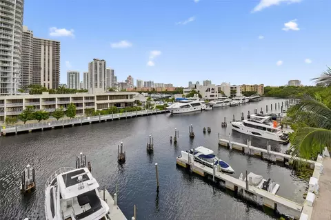 19925 NE 39th Pl Boat Slip #14, Aventura, FL 33180