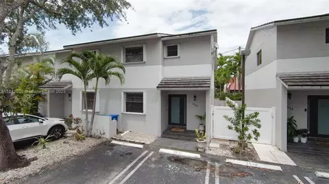 3542 SW 17 St #2B, Miami, FL 33145